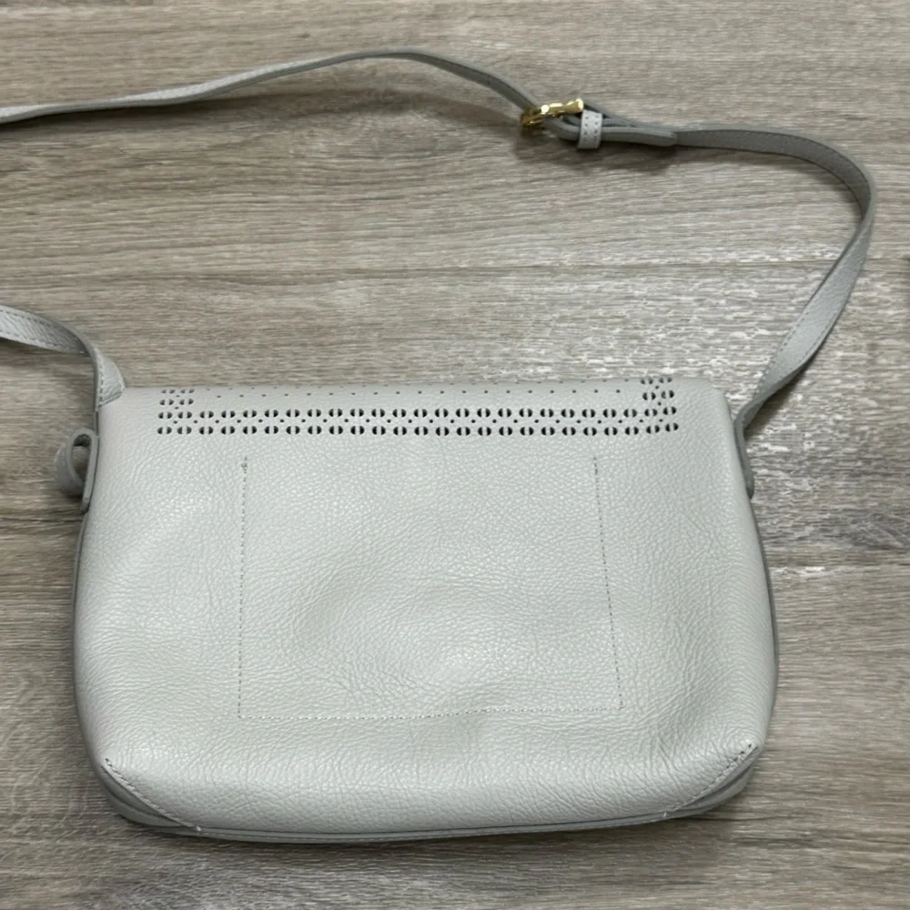 ISAAC MIZRAHI silver crossbody purse
